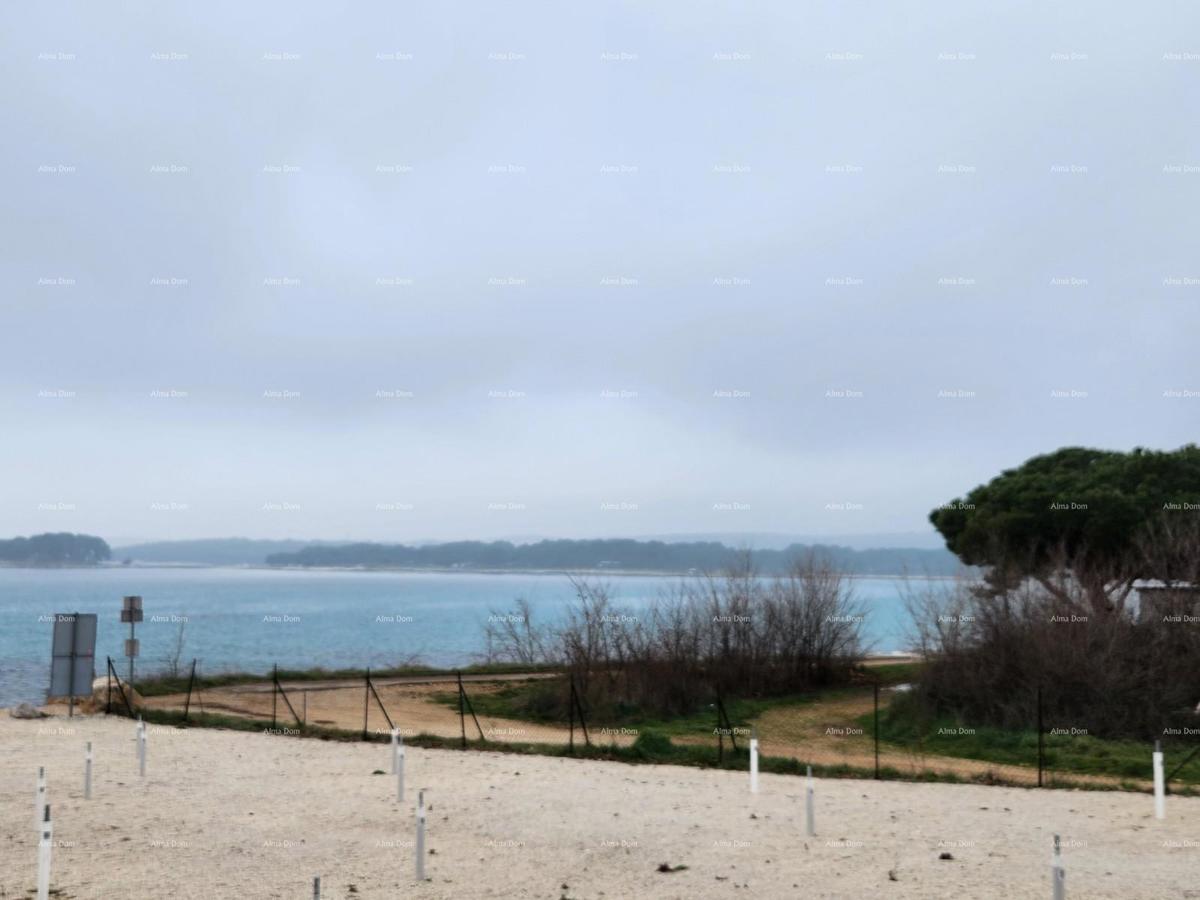 Casa  in vendita a Medulin, a 150 metri dalla spiaggia.Pošesi.