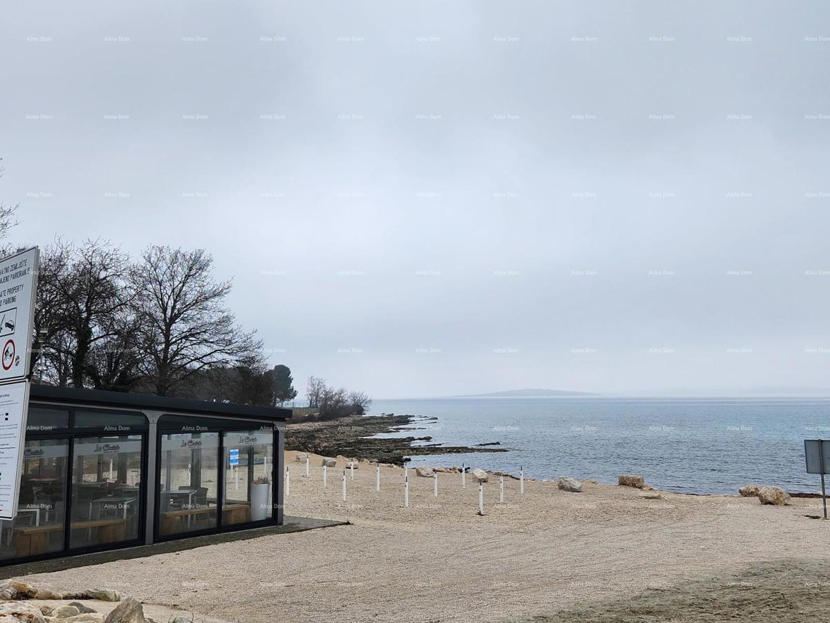 Casa  in vendita a Medulin, a 150 metri dalla spiaggia.Pošesi.