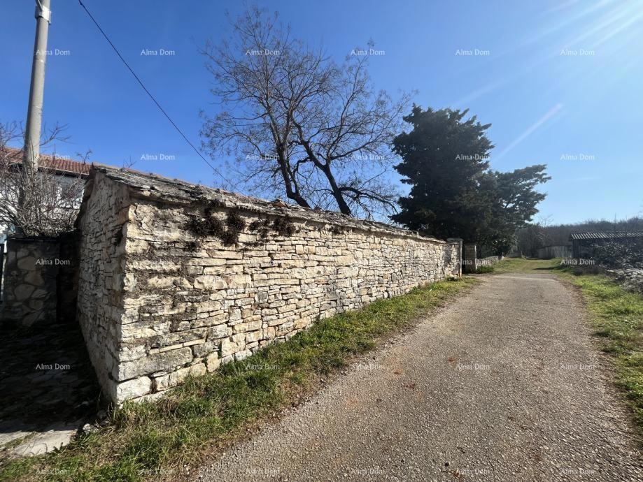 Vecchia casa di pietra in Istria, Buie