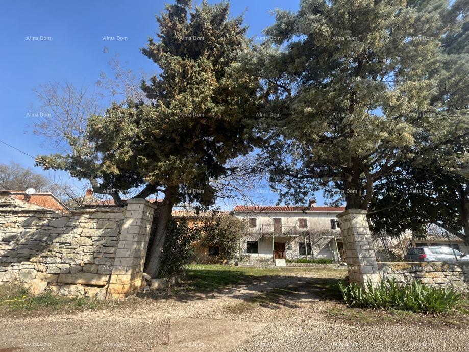 Vecchia casa di pietra in Istria, Buie