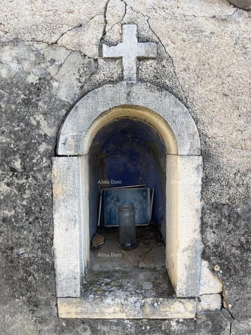 Vecchia casa di pietra in Istria, Buie