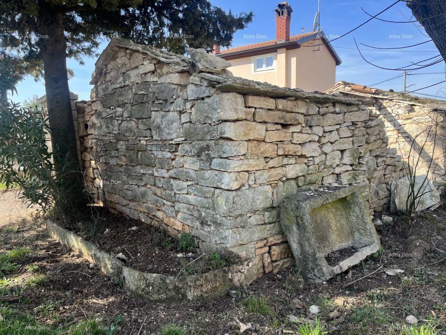 Vecchia casa di pietra in Istria, Buie