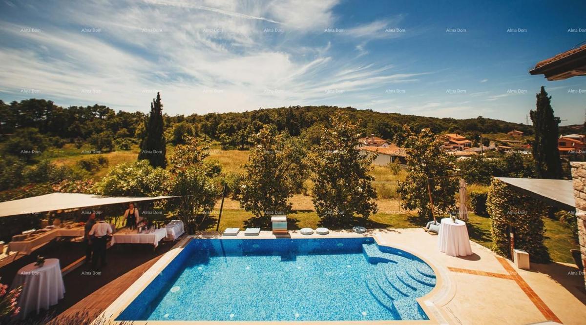 Lussuosa villa in pietra istriana con piscina in stile toscano, Rovigno!