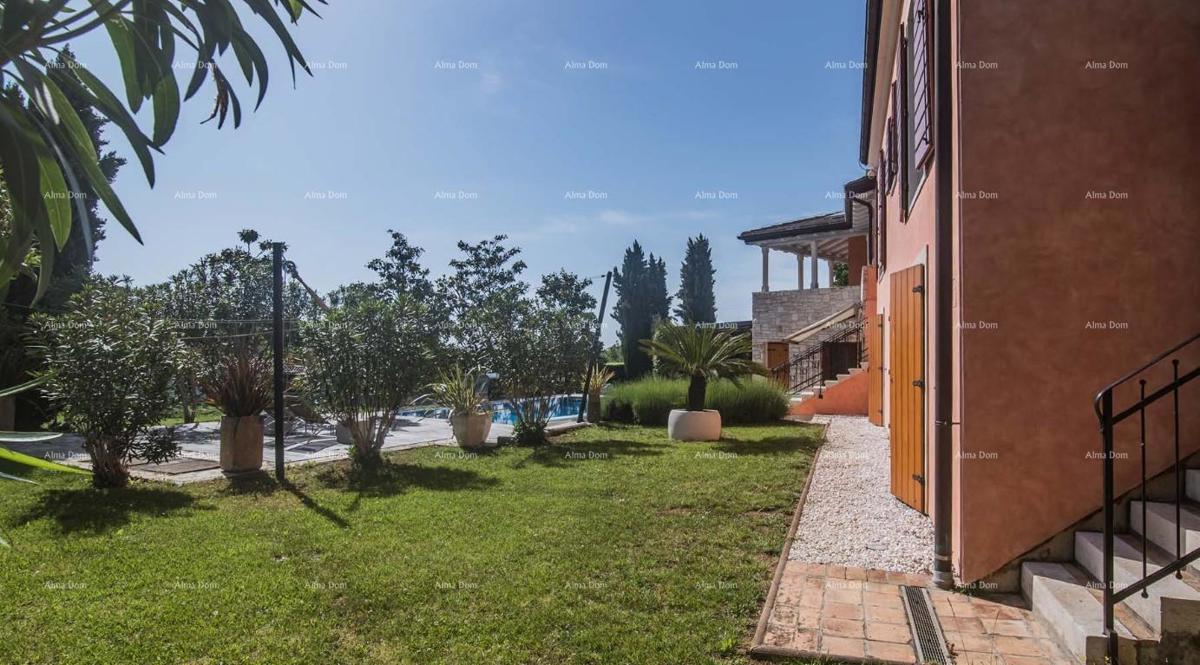 Lussuosa villa in pietra istriana con piscina in stile toscano, Rovigno!