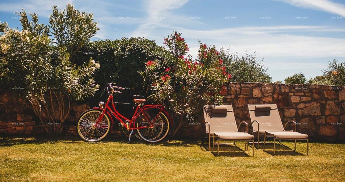 Lussuosa villa in pietra istriana con piscina in stile toscano, Rovigno!