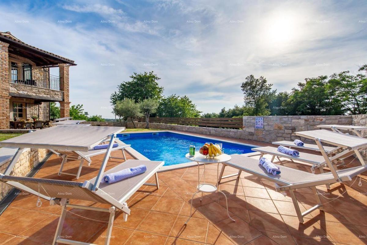 Splendida Villa in Pietra con Piscina nel Cuore dell'Istria.