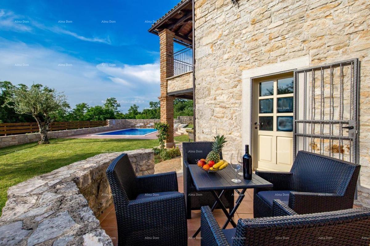 Splendida Villa in Pietra con Piscina nel Cuore dell'Istria.