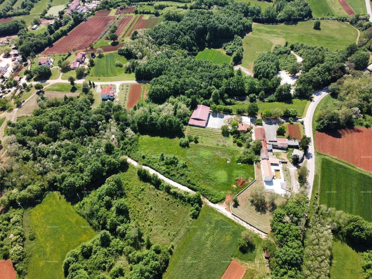 BARBAN - Terreno edificabile con progetto (casa con piscina), a 15 minuti dal mare