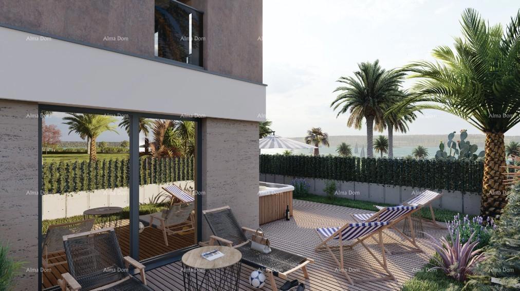 Dupleks lussuosa villa in stile mediterraneo con piscina e ascensore. Vista mare! Medulin!