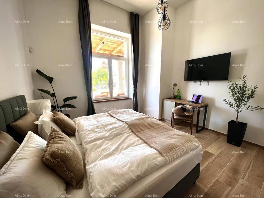 Bella e moderna casa in vendita, Parenzo