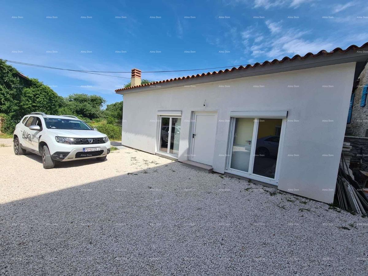 Ristrutturata casa in pietra con piscina – tranquillo villaggio vicino a Svetvinčenat