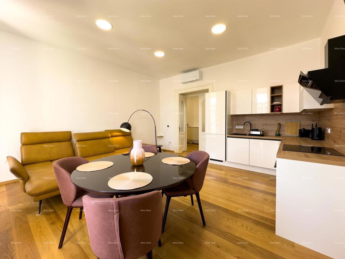 Bellissimo appartamento ristrutturato in pieno centro, sul mercato cittadino