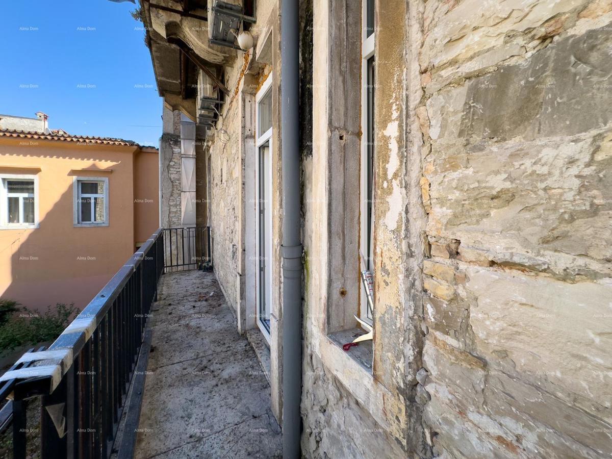 Bellissimo appartamento ristrutturato in pieno centro, sul mercato cittadino