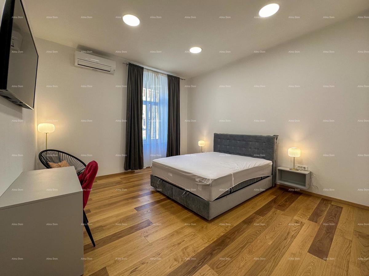 Bellissimo appartamento ristrutturato in pieno centro, sul mercato cittadino