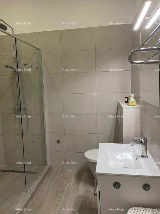 Pula – Ristrutturato appartamento a Veruda, posizione ideale vicino al mare e al centro