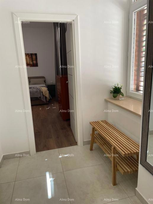 Pula – Ristrutturato appartamento a Veruda, posizione ideale vicino al mare e al centro