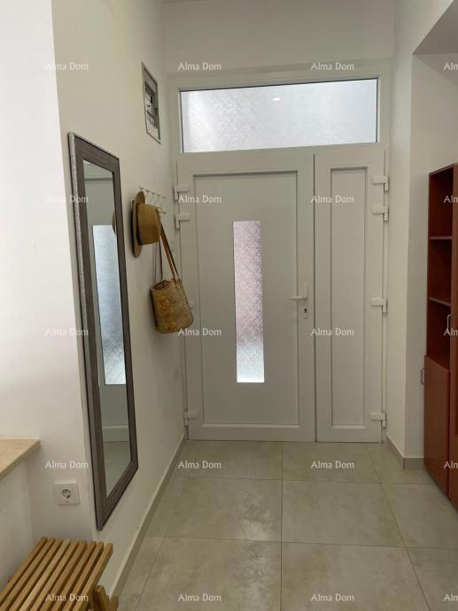 Pula – Ristrutturato appartamento a Veruda, posizione ideale vicino al mare e al centro