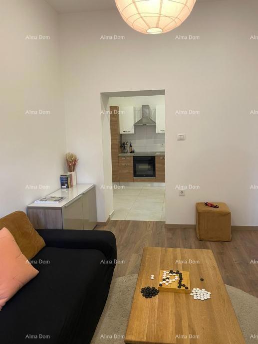 Pula – Ristrutturato appartamento a Veruda, posizione ideale vicino al mare e al centro