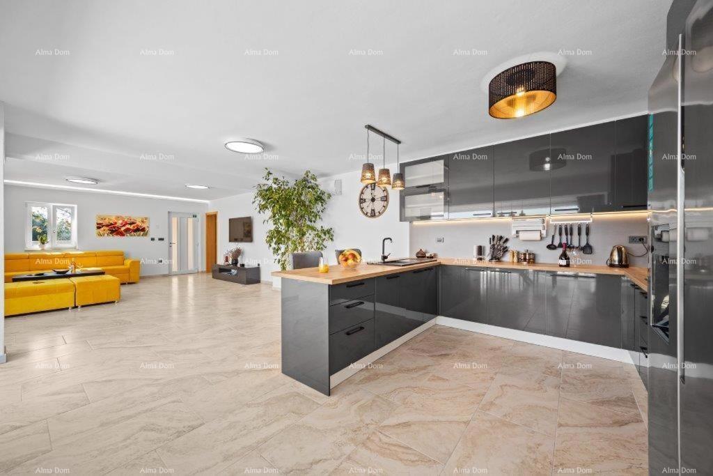 Lussuosa villa con piscina in vendita – Istria, dintorni di Barbana