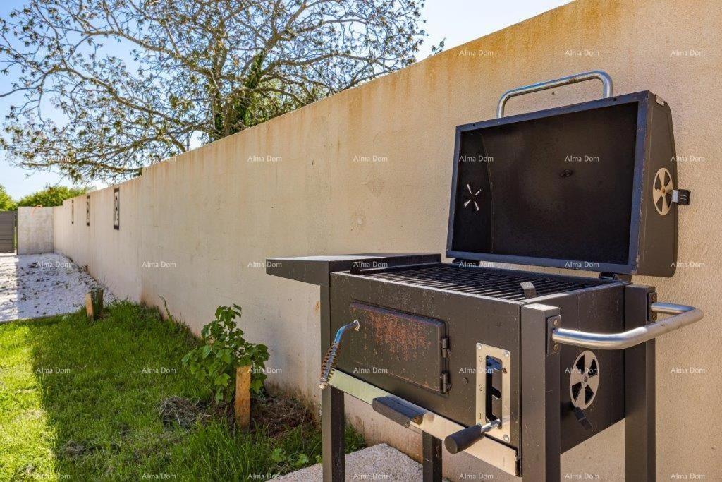 Lussuosa villa con piscina in vendita – Istria, dintorni di Barbana