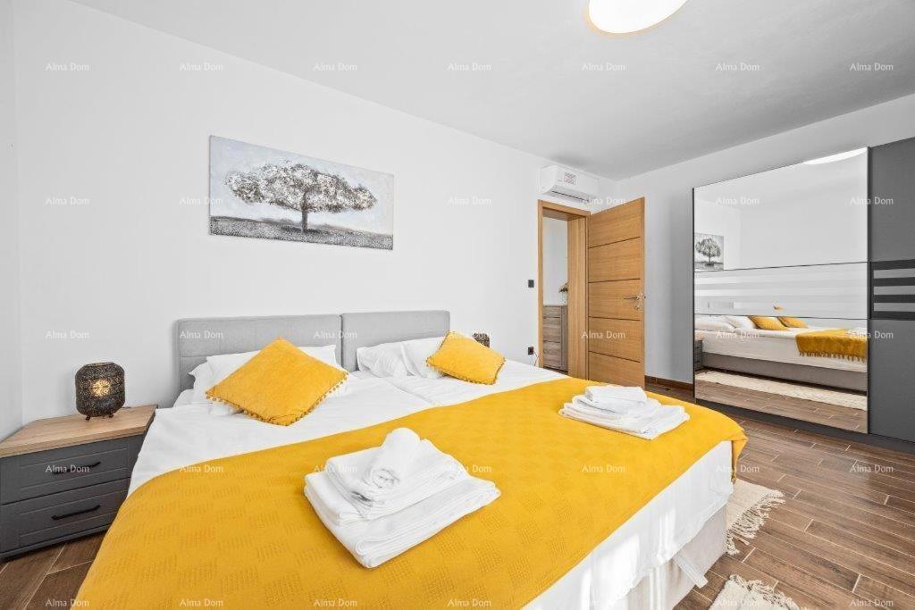 Lussuosa villa con piscina in vendita – Istria, dintorni di Barbana