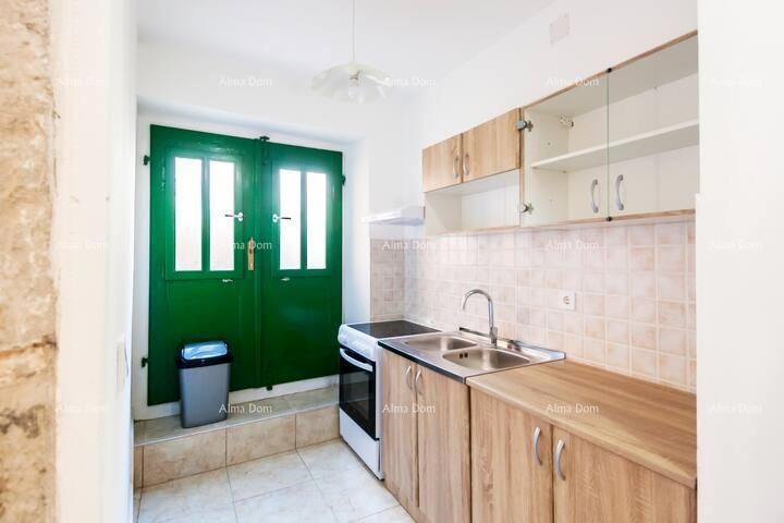 Vendita di una bella casa ristrutturata in Istria con cisterna, Marčana!