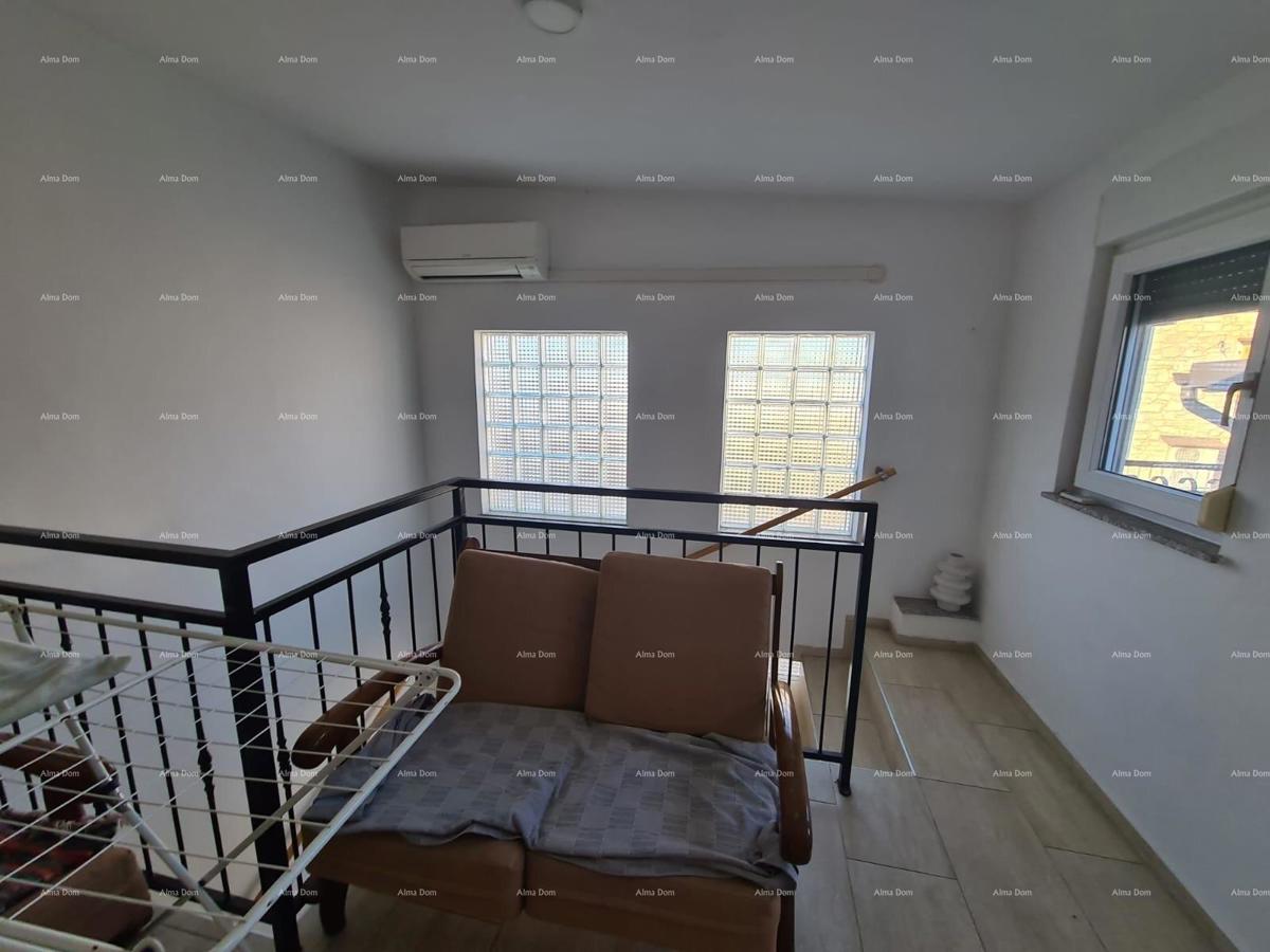 Eccellente opportunità! Vendita di una casa ristrutturata nel centro di Medulin! Vista mare!