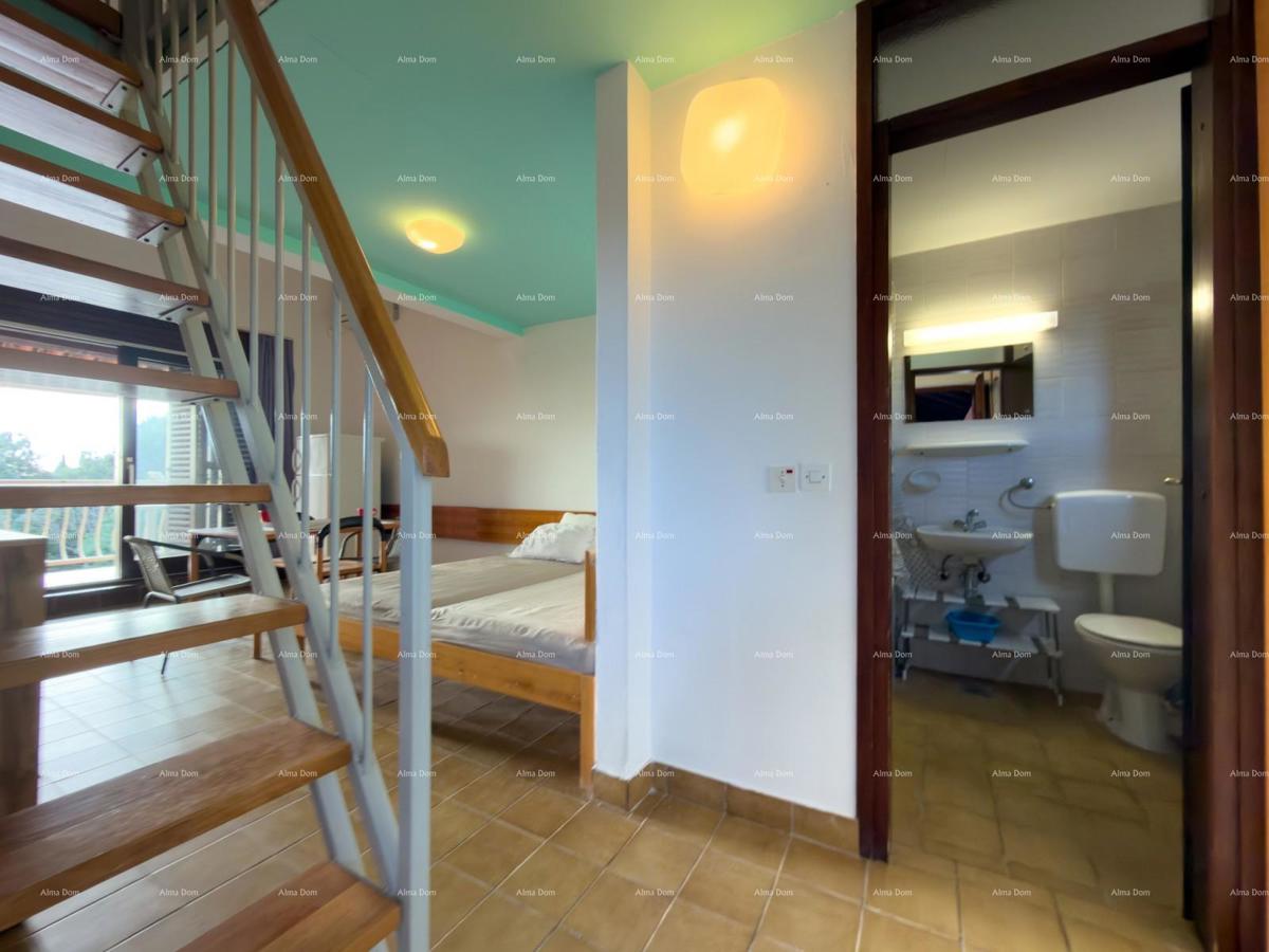 Appartamento con galleria e vista mare – Duga Uvala, 100 m dalla spiaggia