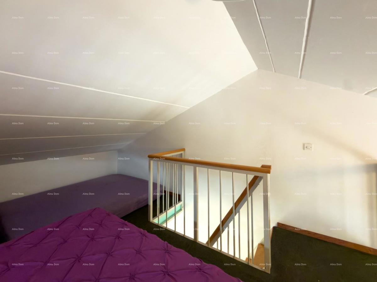 Appartamento con galleria e vista mare – Duga Uvala, 100 m dalla spiaggia