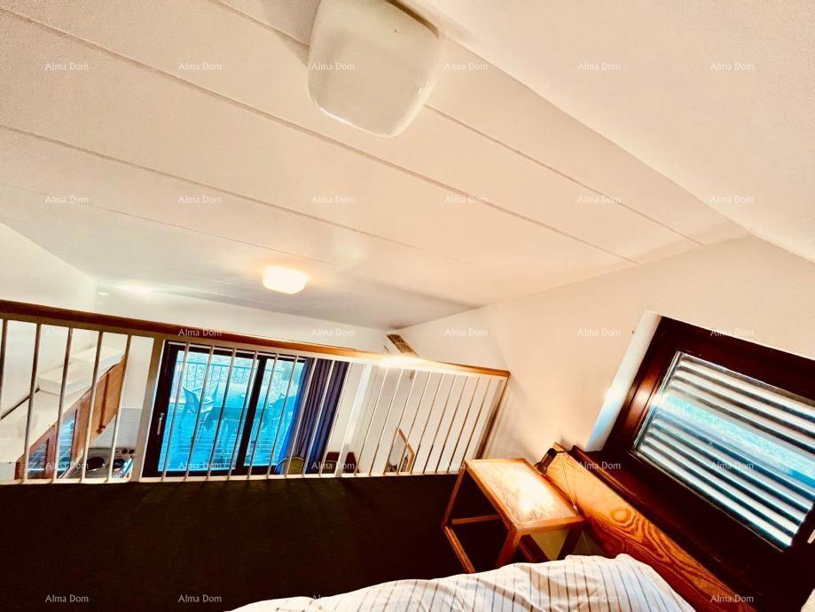 Appartamento con galleria e vista mare – Duga Uvala, 100 m dalla spiaggia