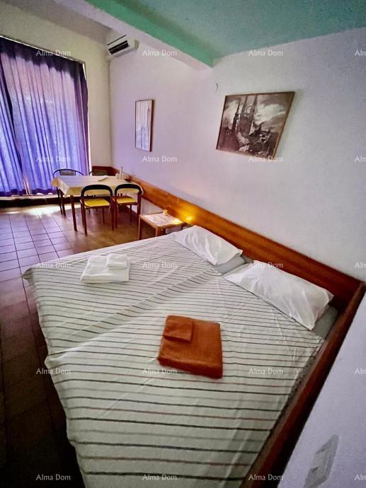 Appartamento con galleria e vista mare – Duga Uvala, 100 m dalla spiaggia