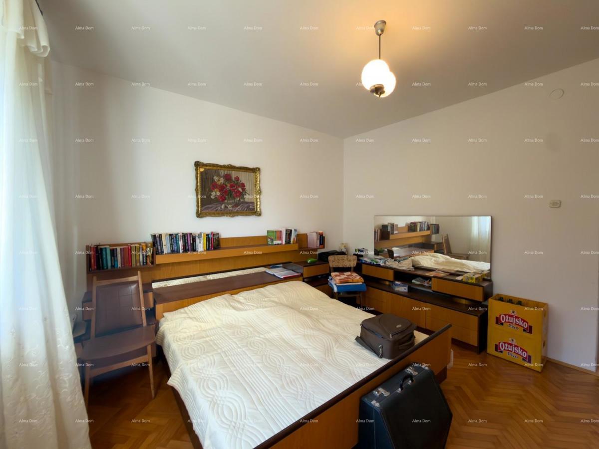 Pula – Casa con due unità abitative, a 50 m dal mare