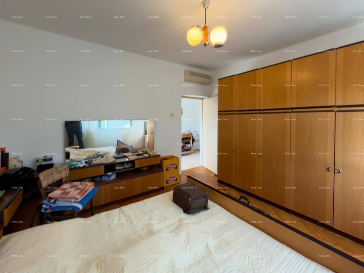 Pula – Casa con due unità abitative, a 50 m dal mare