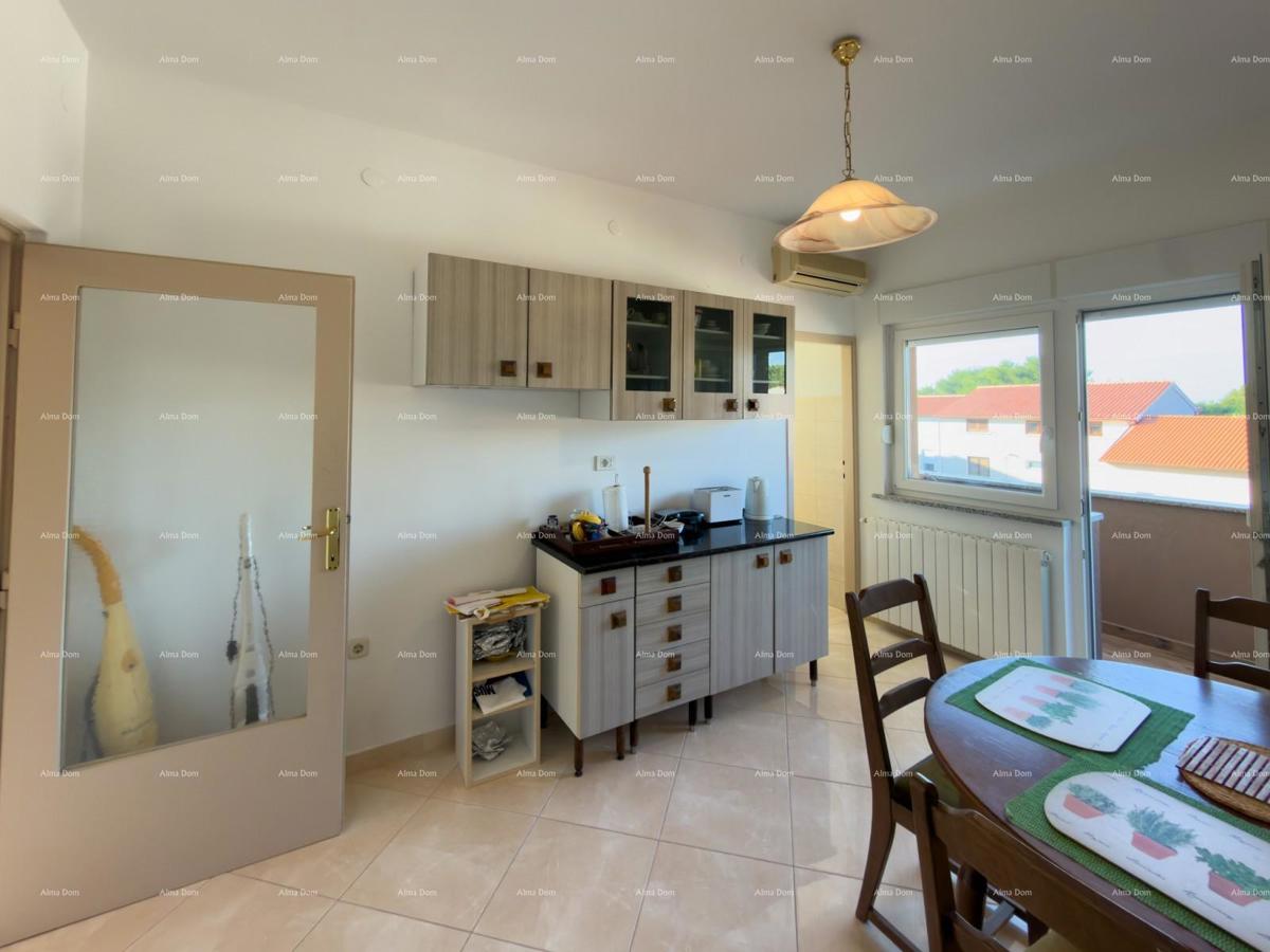 Pula – Casa con due unità abitative, a 50 m dal mare