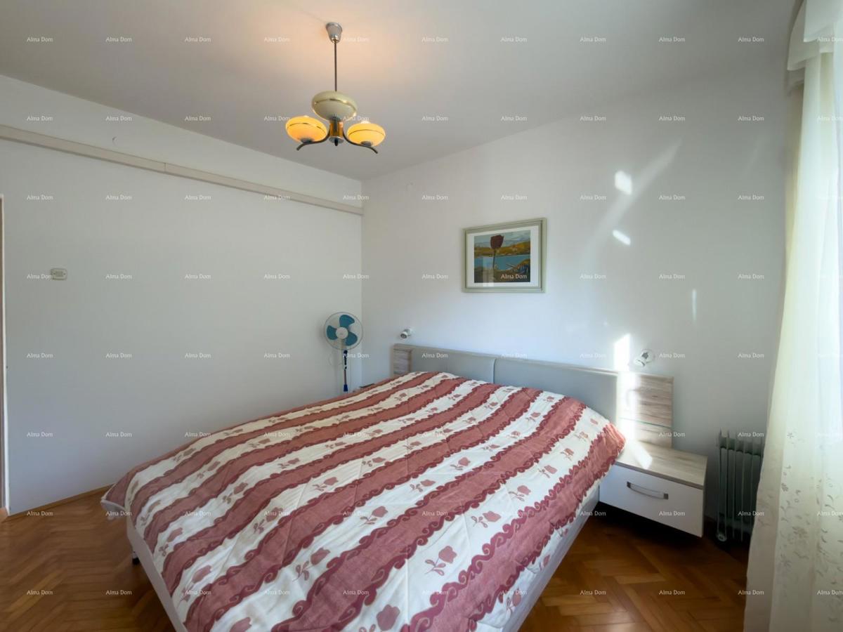 Pula – Casa con due unità abitative, a 50 m dal mare