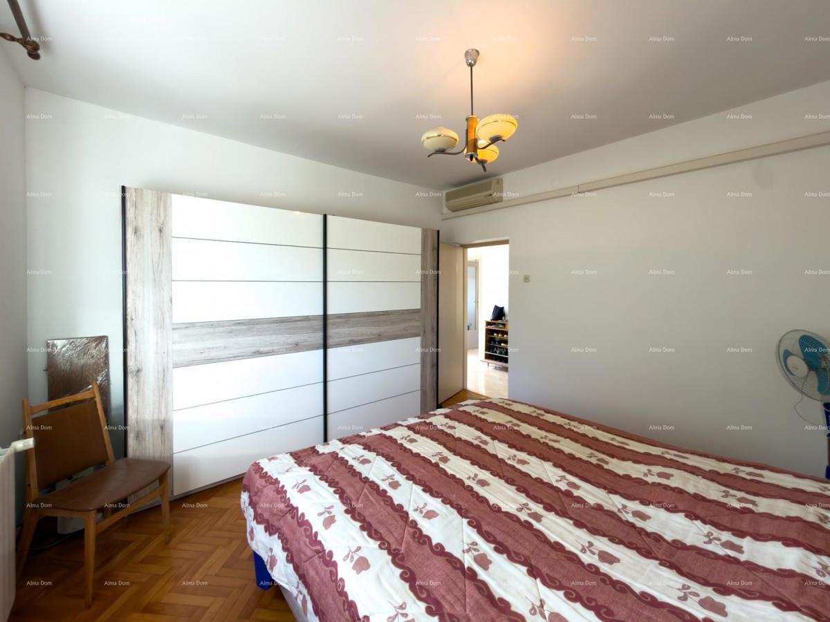 Pula – Casa con due unità abitative, a 50 m dal mare