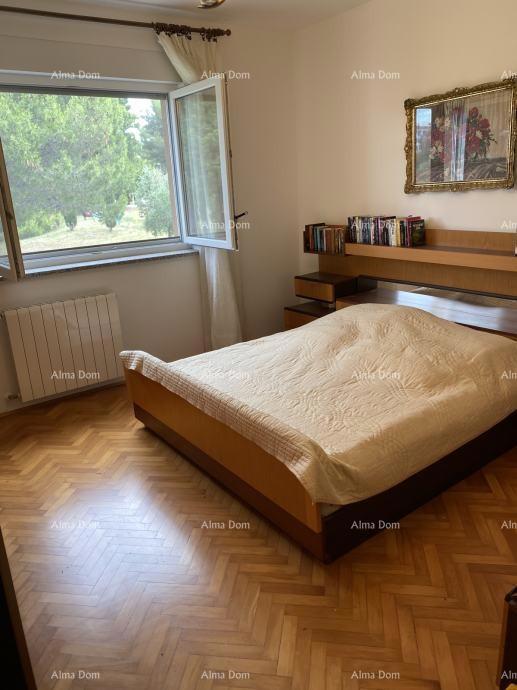 Pula – Casa con due unità abitative, a 50 m dal mare