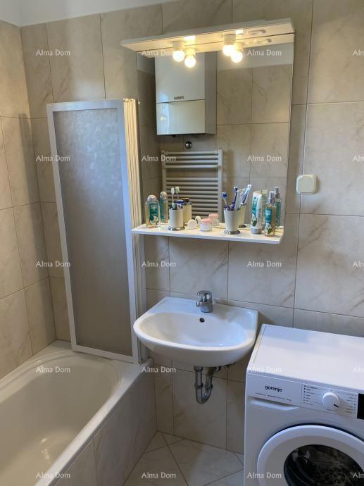 Pula – Casa con due unità abitative, a 50 m dal mare