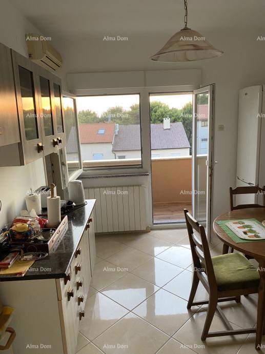 Pula – Casa con due unità abitative, a 50 m dal mare