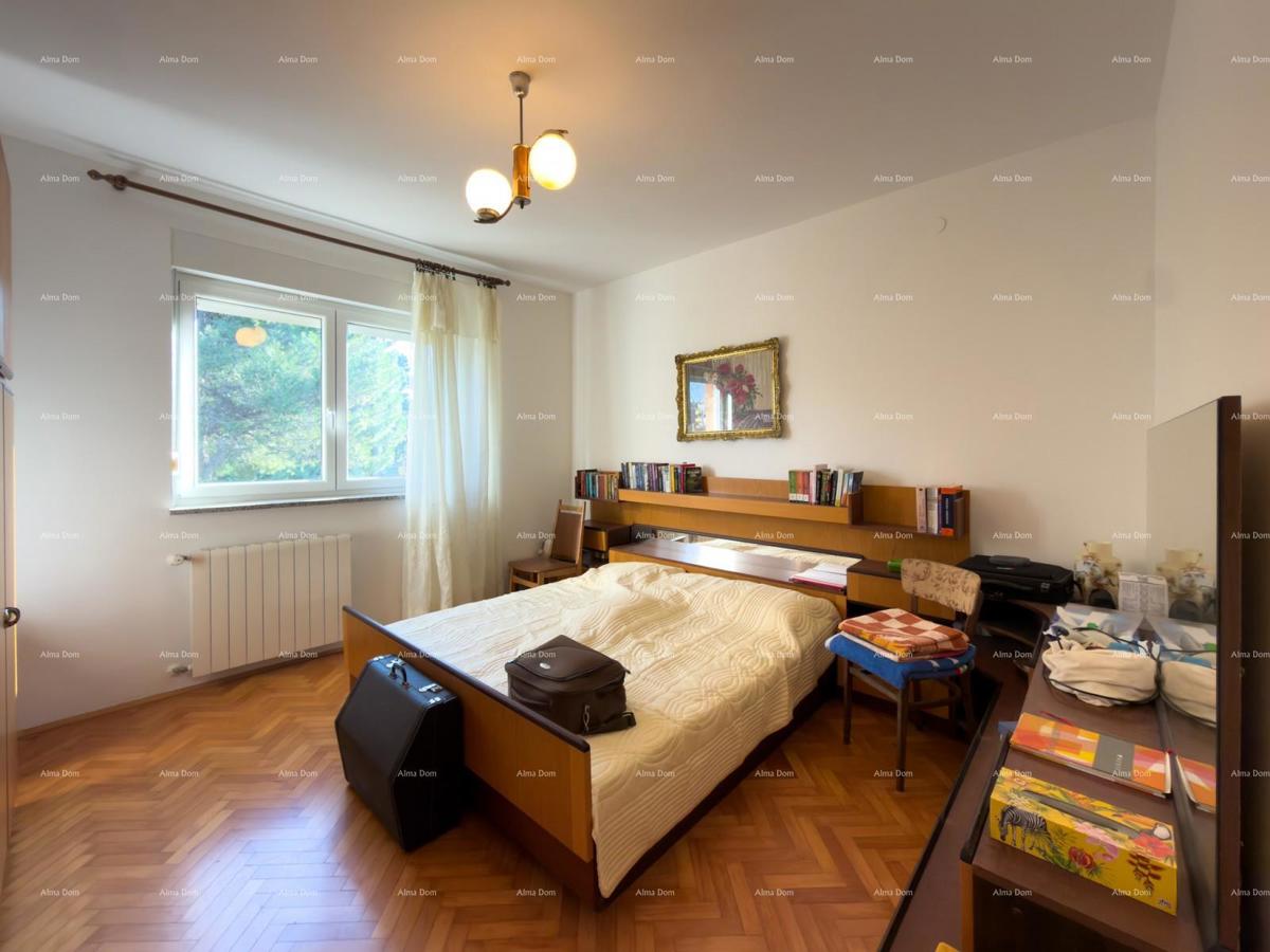 Pula – Casa con due unità abitative, a 50 m dal mare