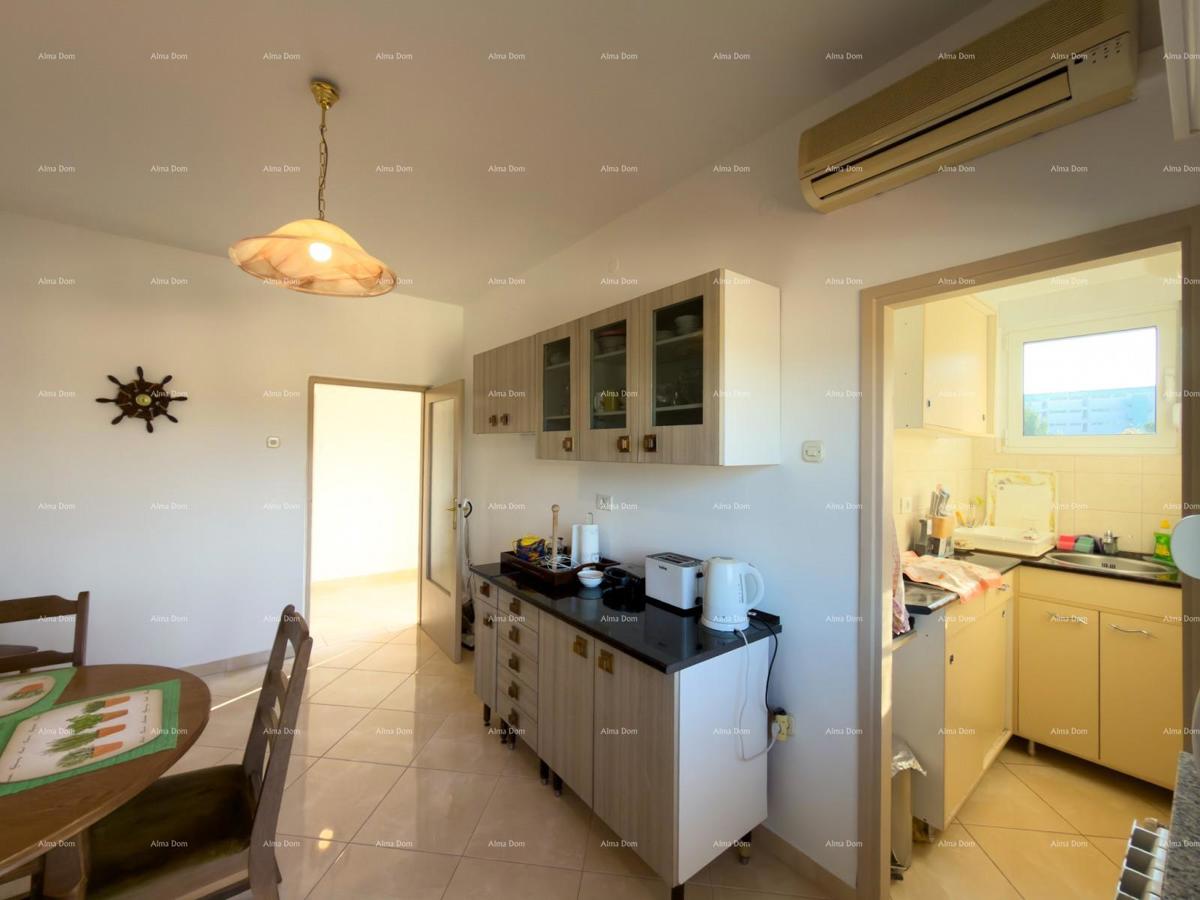 Pula – Casa con due unità abitative, a 50 m dal mare