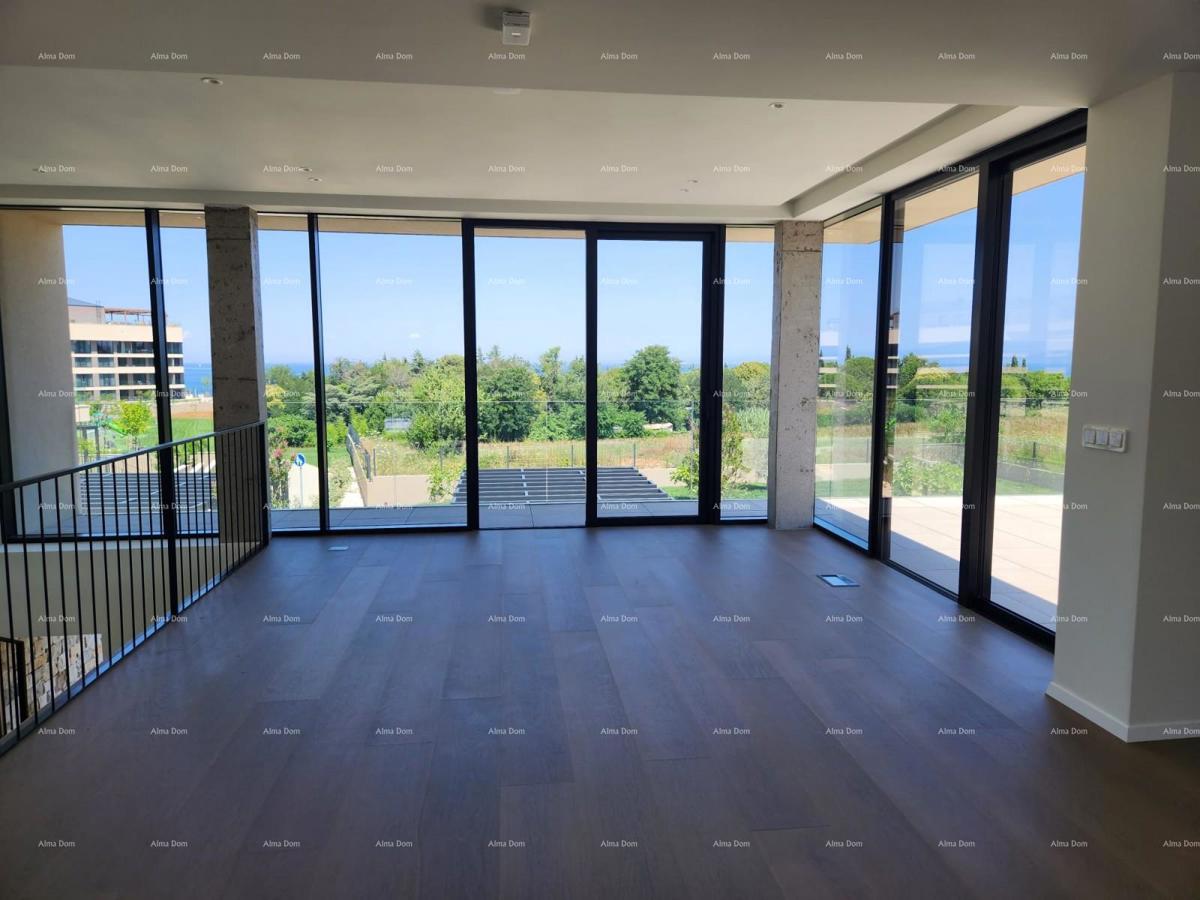 Casa di lusso a Umago, 300 m dal mare - perfetta per famiglie con comfort moderni