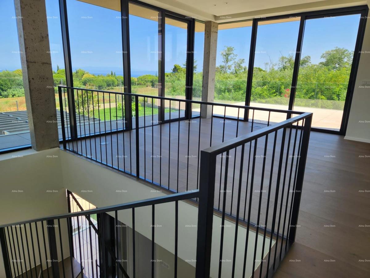 Casa di lusso a Umago, 300 m dal mare - perfetta per famiglie con comfort moderni