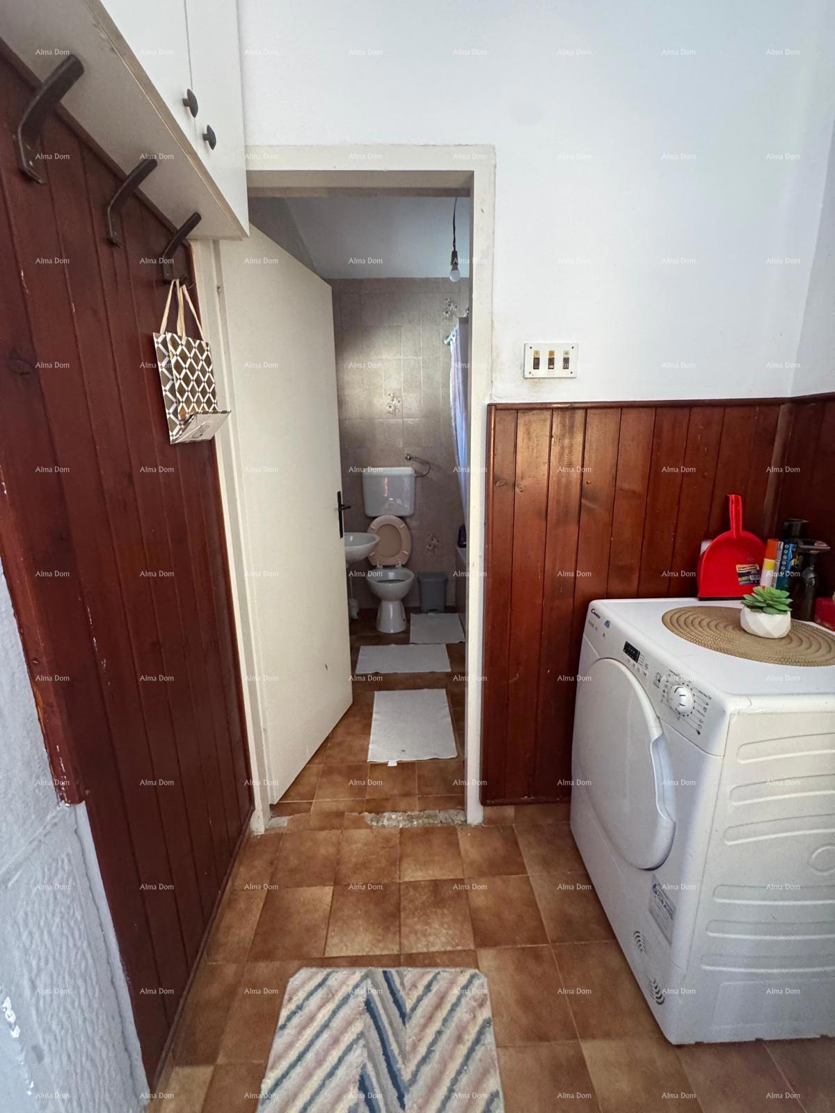 Vendita di una casa in zona centrale con edificio accessorio, Pola!