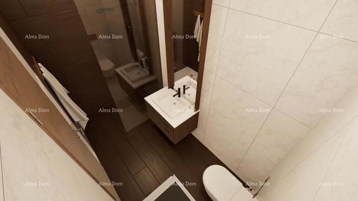 Sure! Please provide the title you would like to have translated into Italian.