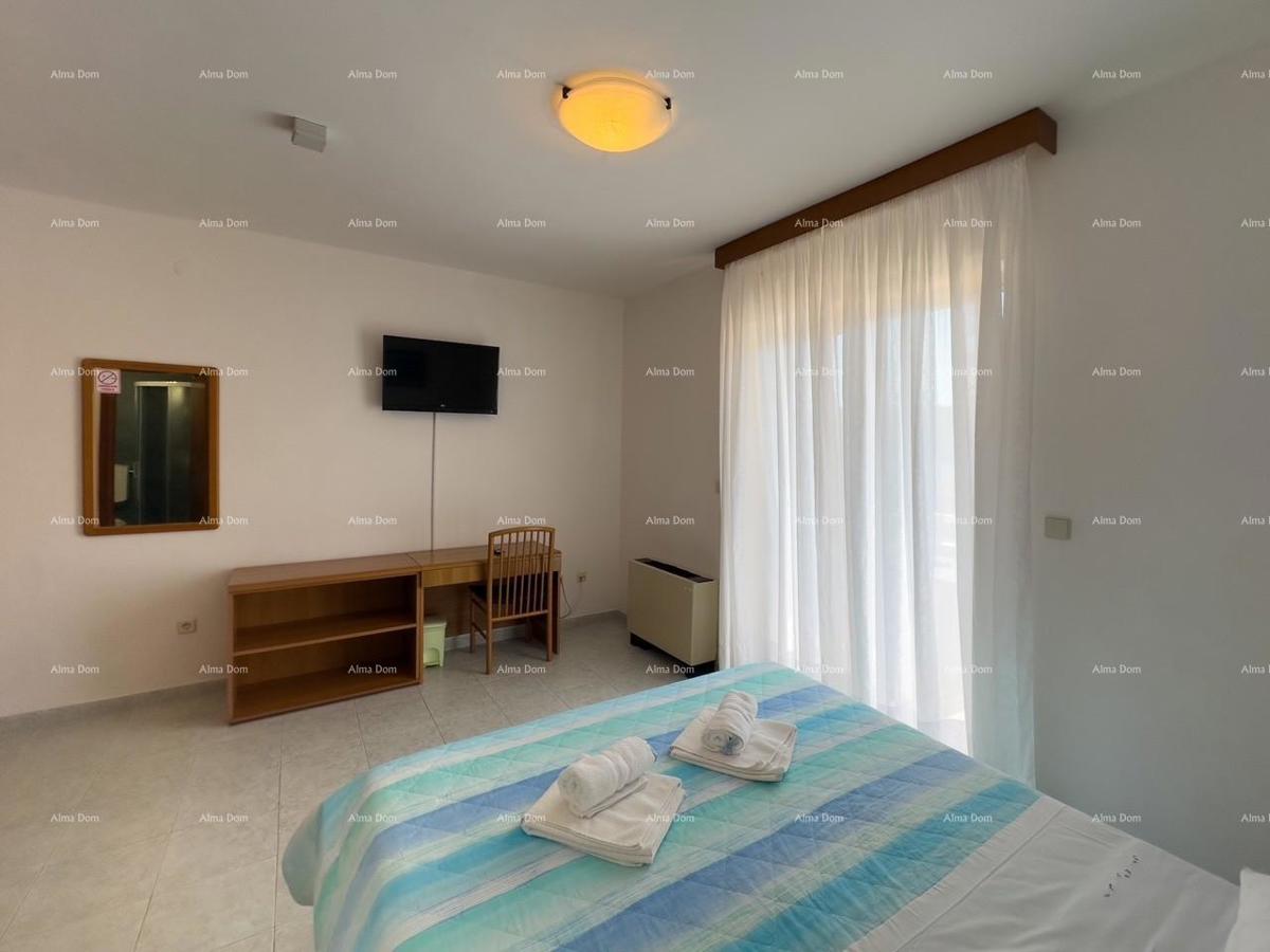 Investimento da sogno: affascinante hotel a Krnica, a 200 m dal mare