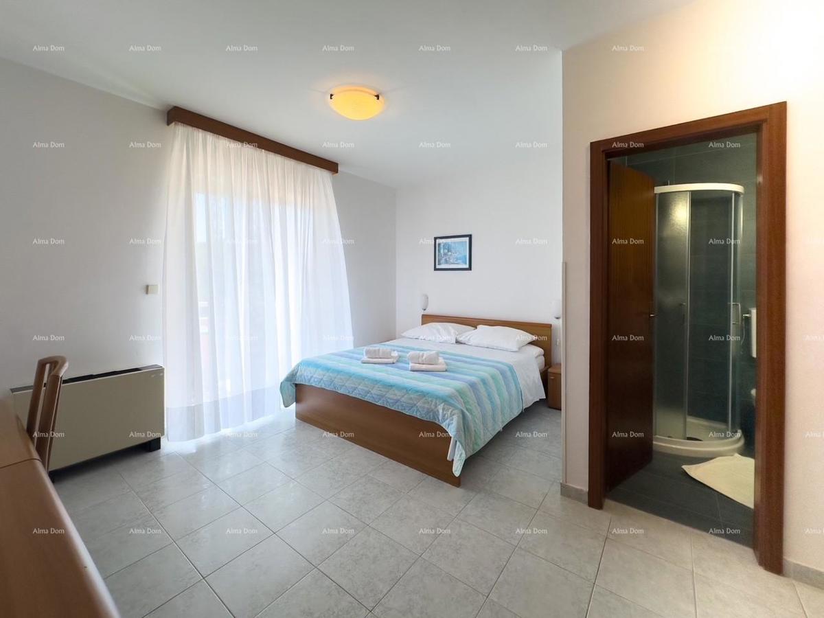 Investimento da sogno: affascinante hotel a Krnica, a 200 m dal mare