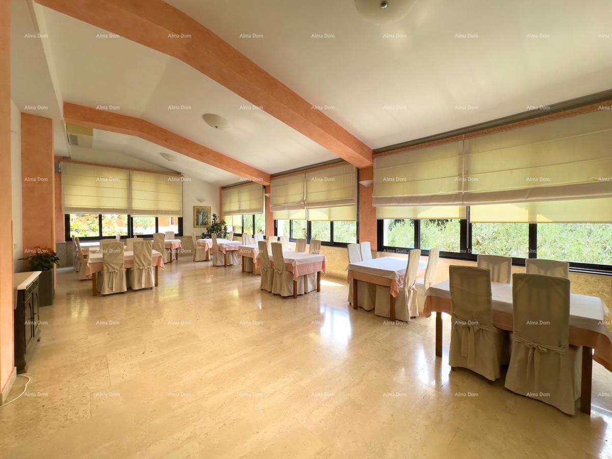 Investimento da sogno: affascinante hotel a Krnica, a 200 m dal mare