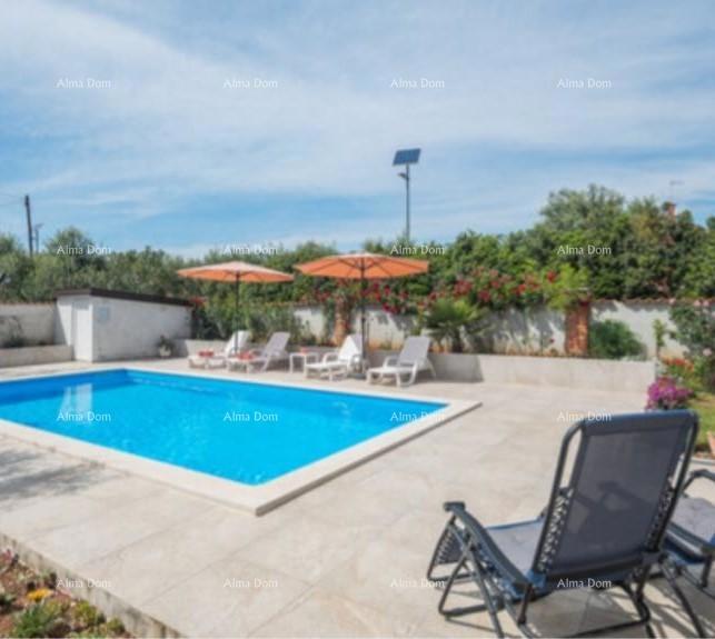 POREČ, Casa indipendente con piscina e 5 unità abitative