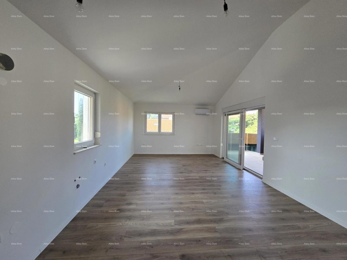 Ampio appartamento a Fažana, vicino al centro e al mare, perfetto per vivere o per una vacanza!